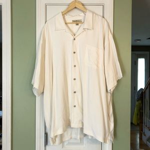 Tommy Bahama 100% Silk Short Sleeve Button Down